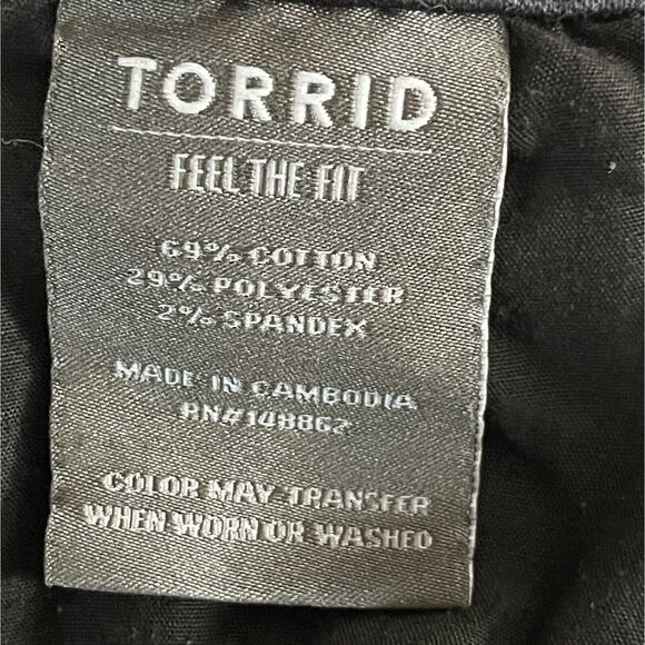Torrid Jeans Women's 18S Black Luxe Skinny Sateen Stretch Mid Rise #1012 - Picture 4 of 9